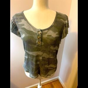 Almost Famous camo top, size L…